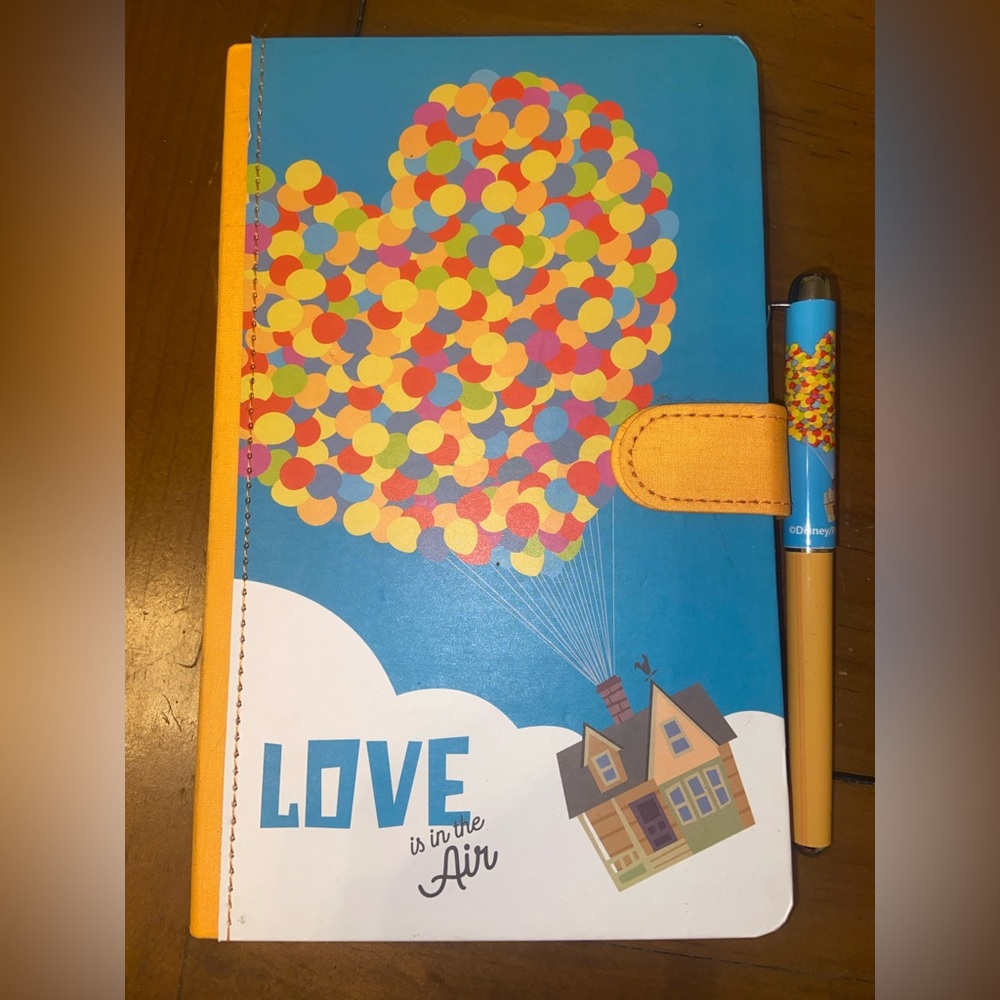 Disney Valentine’s Up Journal with Pen NWOT